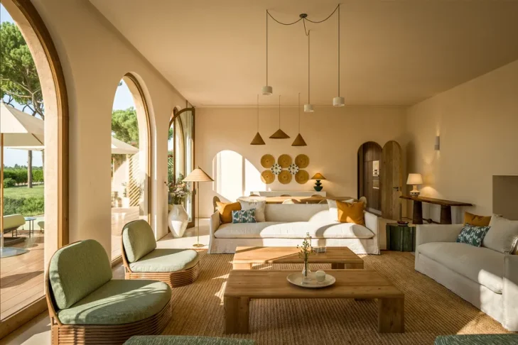1825_2204J_F2_AptT4_Living_02_Sama Comporta House